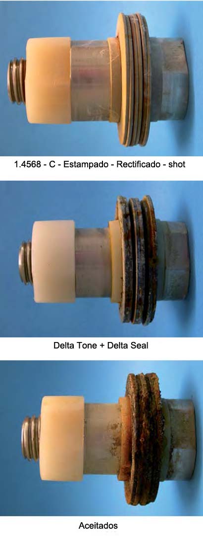 Arandelas con Delta Tone + Delta Seal vs acero inoxidable
